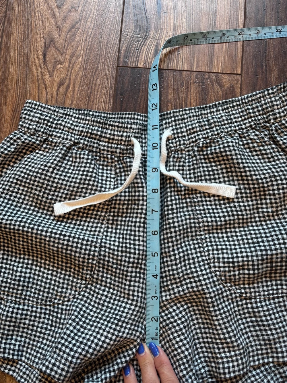 Quince Black & White Gingham Drawstring 100% Linen Shorts - Picture 6 of 8